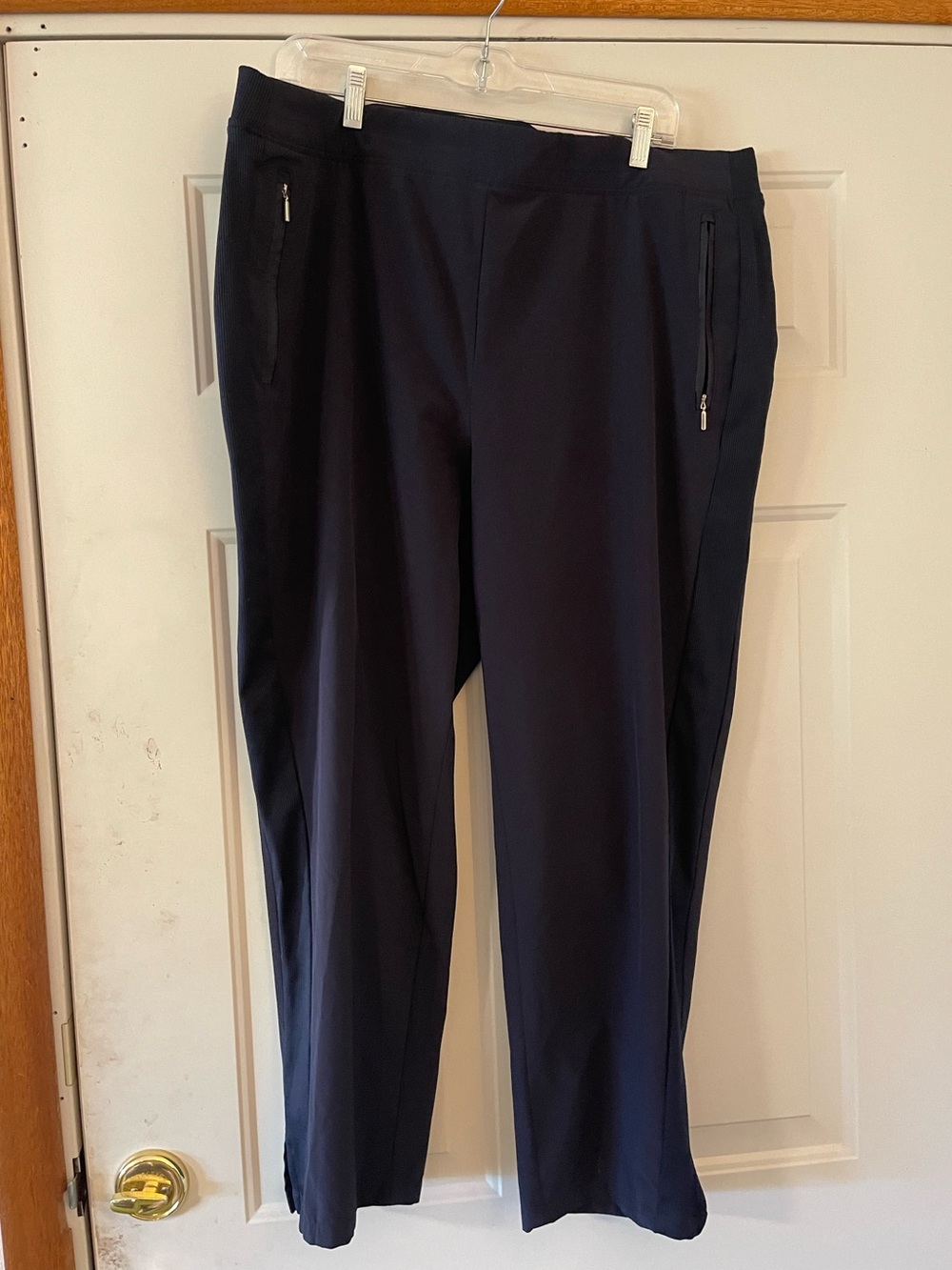 Chicos Size 3R (16) navy Low Rise Pants Front Zipper Pockets Sits Lower On Hip